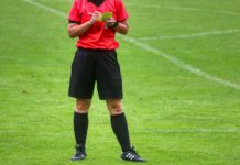 Bouchra Karboubi, première femme arbitre au Maroc Bouchra Karboubi, première femme arbitre au Maroc
