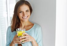 Comment aromatiser son eau sans ajouter de sucre Perdre-du-poids-voici-comment-aromatiser-son-eau-sans-ajouter-de-sucre