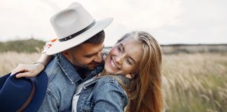 Pourquoi les hommes narcissiques attirent autant les femmes ? Voici-pourquoi-tant-de-femmes-sont-attirees-par-les-hommes-narcissiques