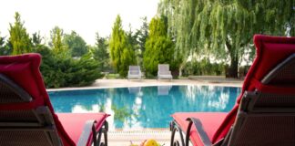 Comment concevoir l’espace piscine idéal pour votre maison b6c0de6499fb8a0716fe2bf123db99f6_html_d5a9b44f898d5797