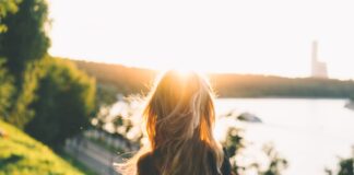 3 coiffures express (et tendance) pour la plage 3 coiffures express (et tendance) pour la plage