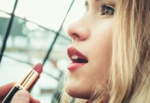 Cet automne, on met quelle couleur sur les lèvres ? Cet automne, on met quelle couleur sur les lèvres ?