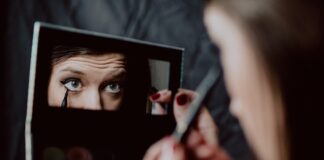 Maquillage : comment agrandir son regard ? Maquillage : comment agrandir son regard ?