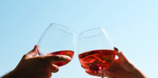 Vins de bourgogne : un cépage de bourgogne à la réputation prestigieuse Vins de bourgogne : un cépage de bourgogne à la réputation prestigieuse