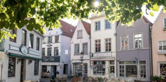 Brême, entre eau turquoise et brouillard Brême, entre eau turquoise et brouillard