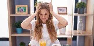 Quel est le rôle de l’alimentation dans les migraines et les maux de tête ? Migraines-maux-de-tete-quel-est-le-role-de-l039alimentation-