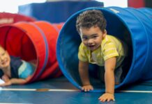 Quel sport faire pratiquer à un enfant de 3 ans ? Quel sport faire pratiquer à un enfant de 3 ans ? (Inversée)