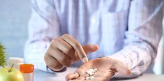 Qu’est ce qui différencie une pharmacie en ligne d’une pharmacie traditionnelle ? bfabf8429493a66af97ba7a191800a07_html_3bb096faed85a08c