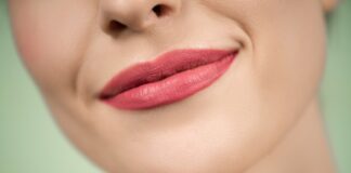 Comment se débarrasser facilement des poils au menton ? Comment se débarrasser facilement des poils au menton ?