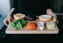 La consommation de fromage entraîne-t-elle une prise de poids ? Le fromage fait-il grossir ?