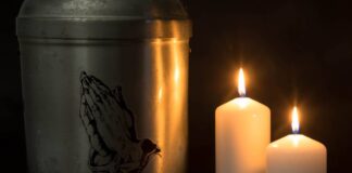 Obsèques : où déposer l’urne cinéraire contenant les cendres du défunt ? Obsèques : où déposer l'urne cinéraire contenant les cendres du défunt ?