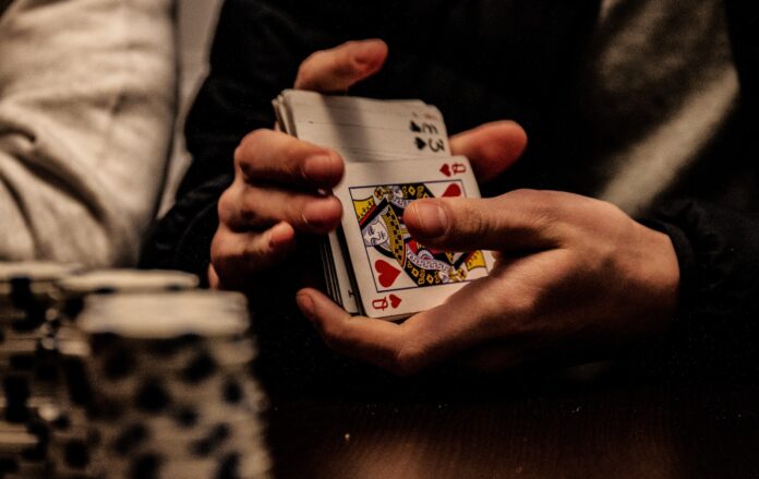 Les différents types de jeu de poker et leurs règles fondamentales