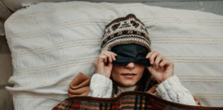 Pourquoi a-t-on tendance à dormir davantage pendant l’hiver ? Pourquoi a t on tendance à dormir davantage pendant l’hiver ? (Inversée)