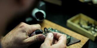 Comment choisir le meilleur fournisseur de matériel pour bijoutier ? Comment choisir le meilleur fournisseur de matériel pour bijoutier ?