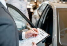 Voiture de location : évitez ces erreurs coûteuses Voiture de location : évitez ces erreurs coûteuses (Inversée)