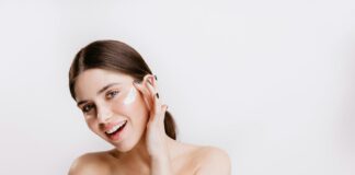 Le rétinol : allié anti-âge ou tendance surcotée ? Le rétinol : allié anti-âge ou tendance surcotée ?