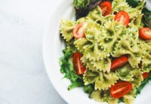 Salades de pâtes : 12 idées de recettes savoureuses, rafraîchissantes et colorées pour l’été Découvrez 12 recettes de salades de pâtes fraîches et colorées pour l’été. Conseils d’experts pour une cuisson al dente et des assaisonnements maison.
