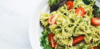 Salades de pâtes : 12 idées de recettes savoureuses, rafraîchissantes et colorées pour l’été Découvrez 12 recettes de salades de pâtes fraîches et colorées pour l’été. Conseils d’experts pour une cuisson al dente et des assaisonnements maison.