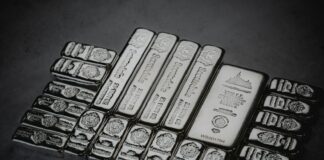 Faut-il investir dans l’argent plutôt que dans l’or ? Découvrez pourquoi l'argent pourrait surperformer l'or. Analyse complète sur le ratio or/argent, la demande industrielle et les stratégies d'investissement.